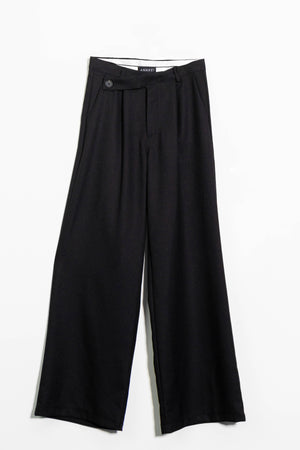 Wide black trousers