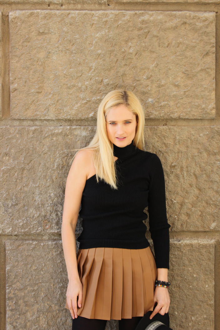 Brown one-shoulder sweater