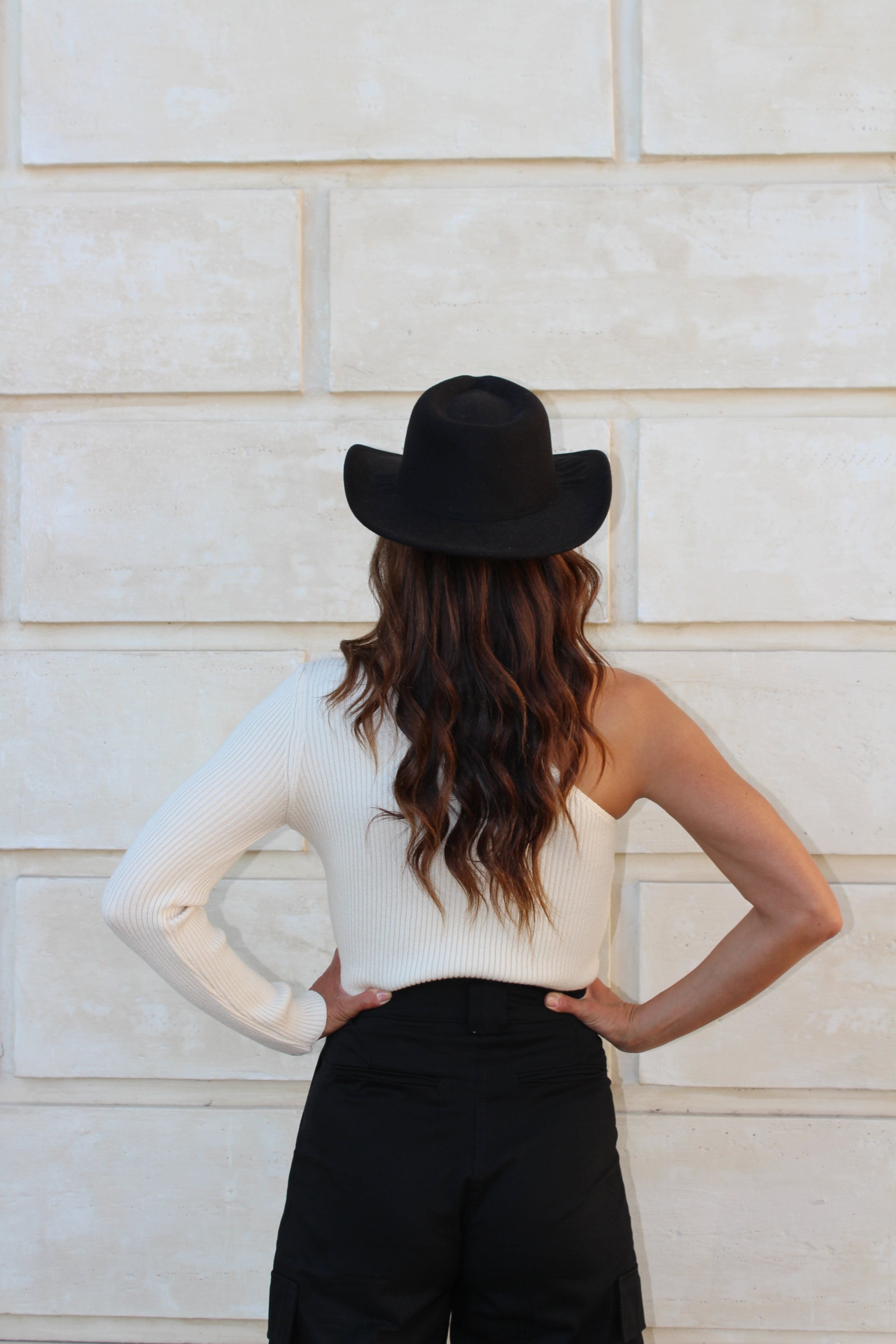 Brown one-shoulder sweater
