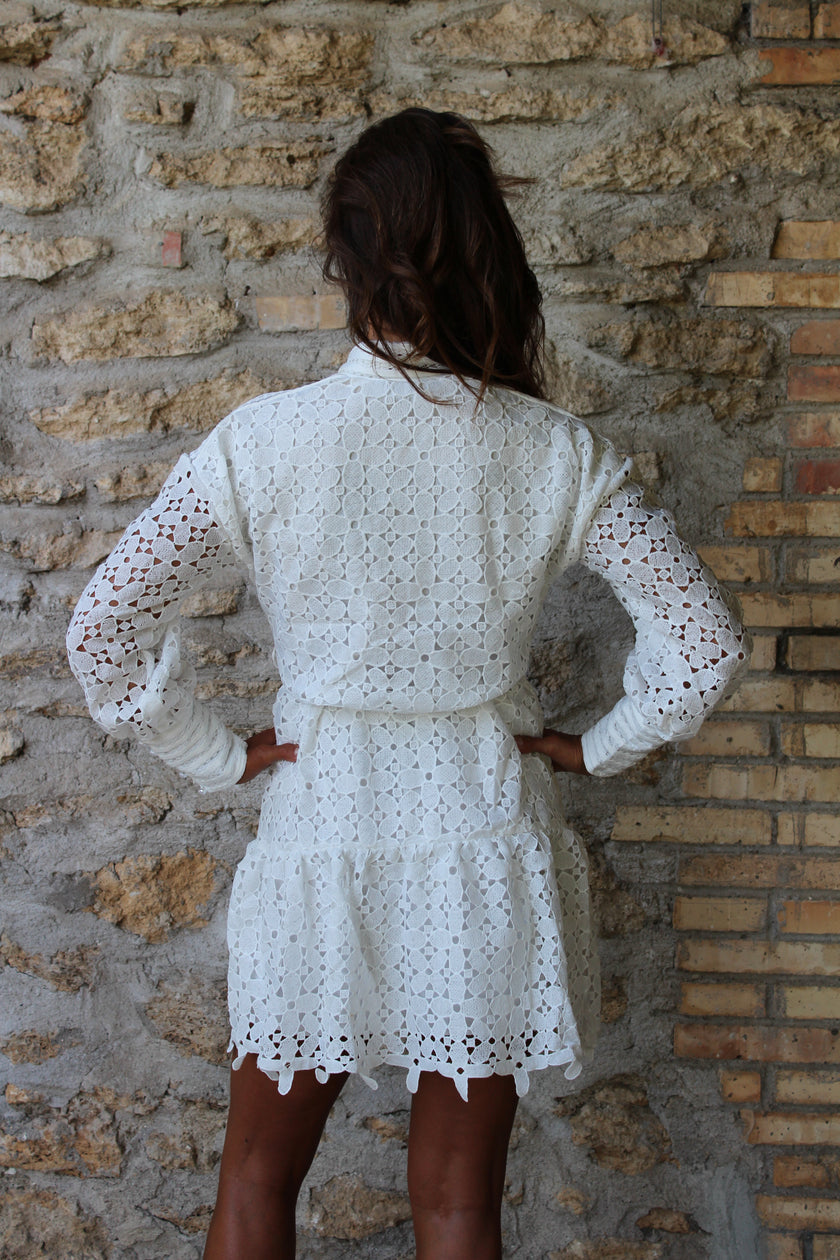 Vestito bianco in pizzo