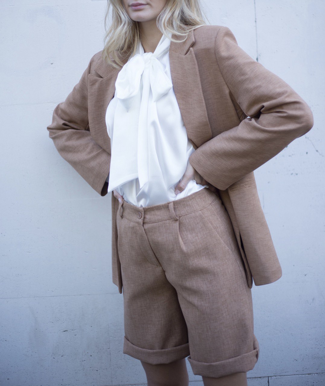 Completo beige bermuda